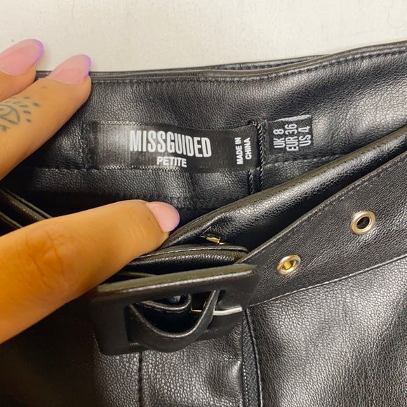 Beautiful NWT Missguided black leather shorts  🖤 - Picture 6 of 10